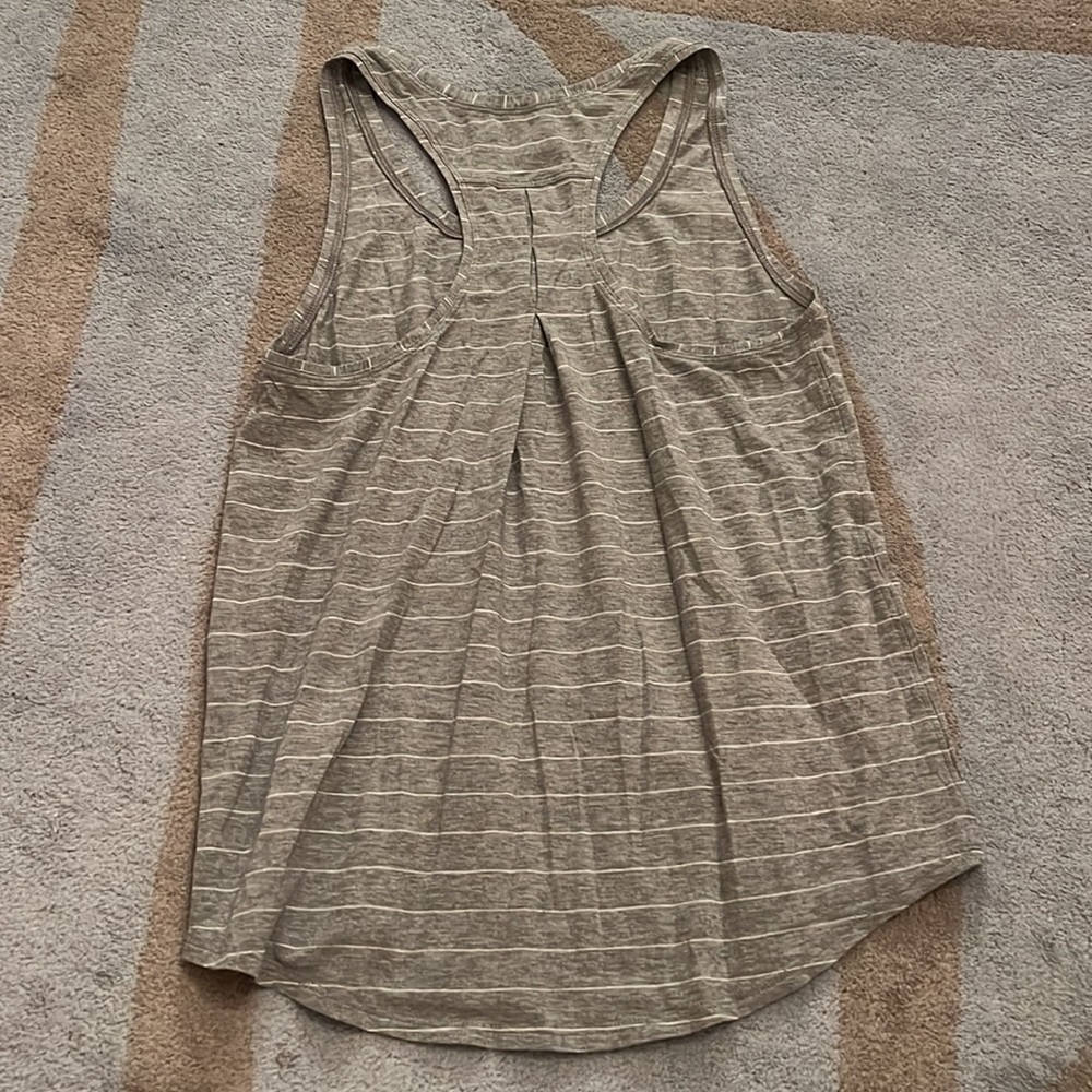 Lululemon Heathered Grey and White Love Tank *Pleated